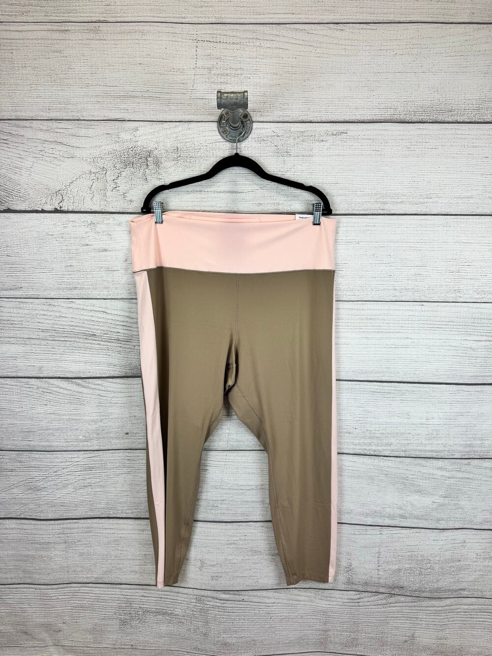 Old Navy Plus Size Active Pink Studio Smooth Extra High Rise Leggings Size 3X